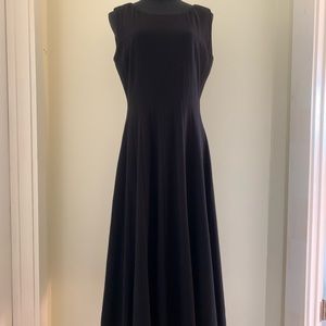 J.Peterman black structured midi sleeveless dress